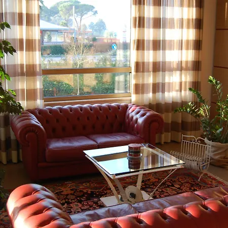 Giga Hotel 3*
