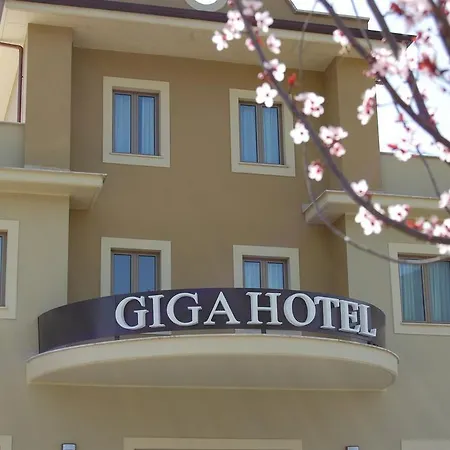 Giga