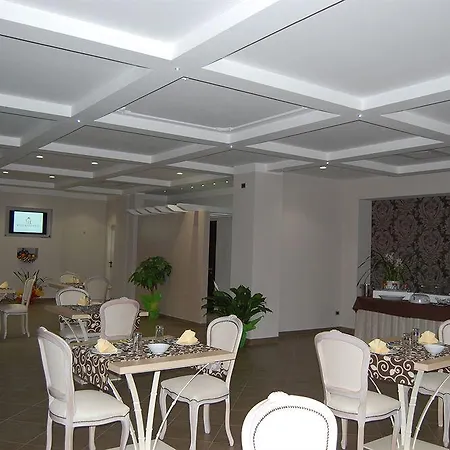 Giga Hotel 3*