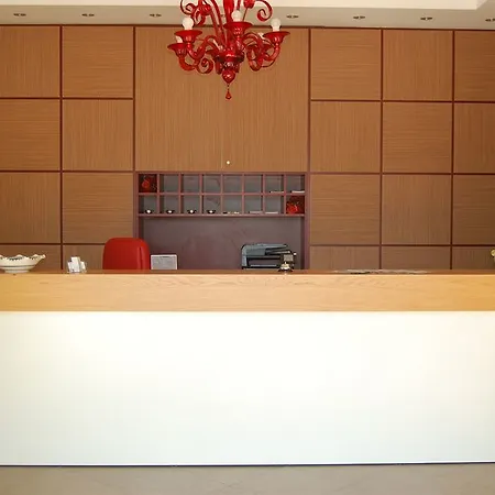Giga Hotel