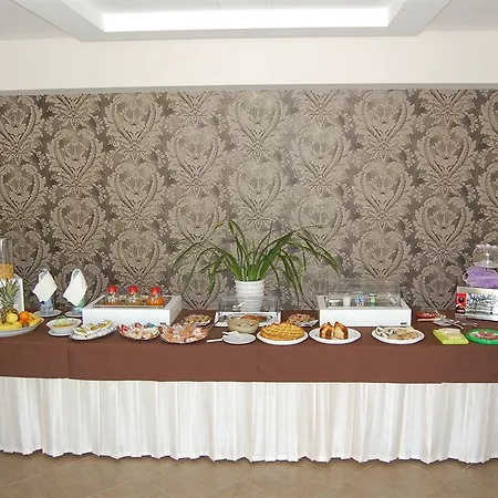 Hotel Giga 3*