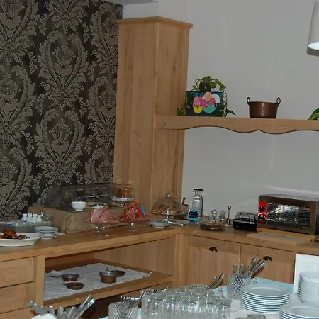 Giga Hotel 3*