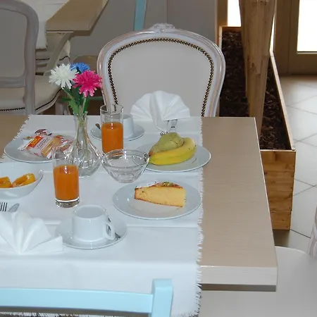 فندق Giga Villa Santa Lucia