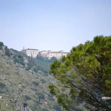 فندق Giga Villa Santa Lucia