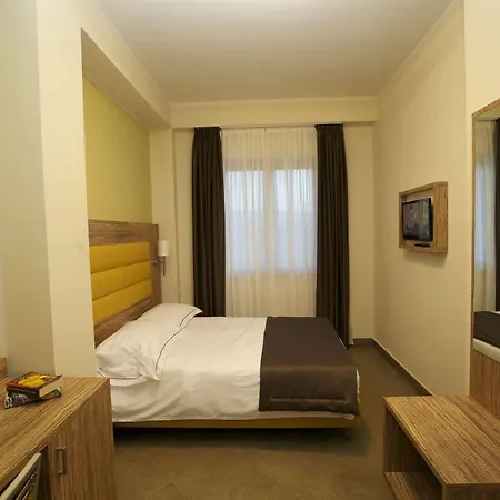 Giga 3* Villa Santa Lucia
